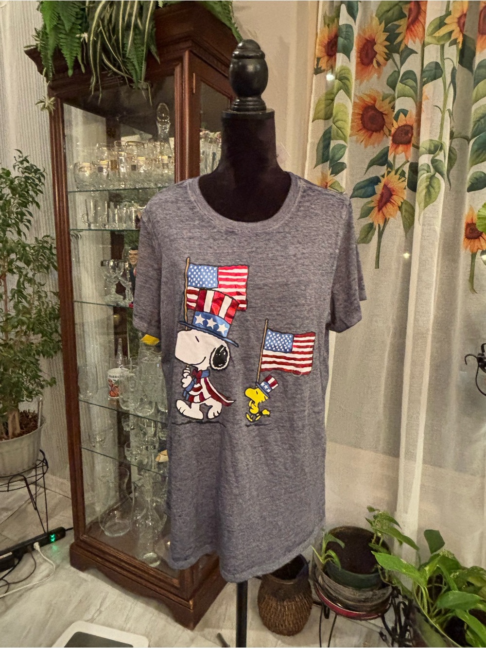 Lane Bryant Heather Gray Snoopy & Woodstock Flag Graphic Tee